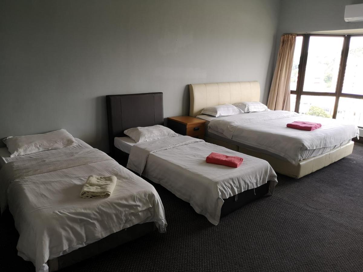 Homestay Marina Court Кота-Кинабалу Экстерьер фото