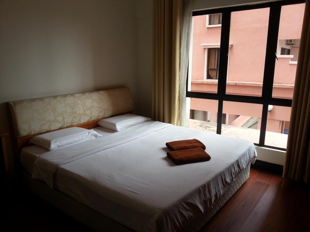 Homestay Marina Court Кота-Кинабалу Экстерьер фото