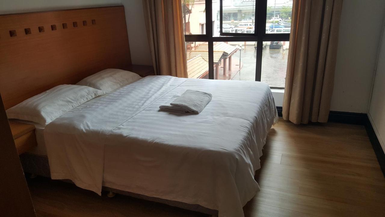 Homestay Marina Court Кота-Кинабалу Экстерьер фото